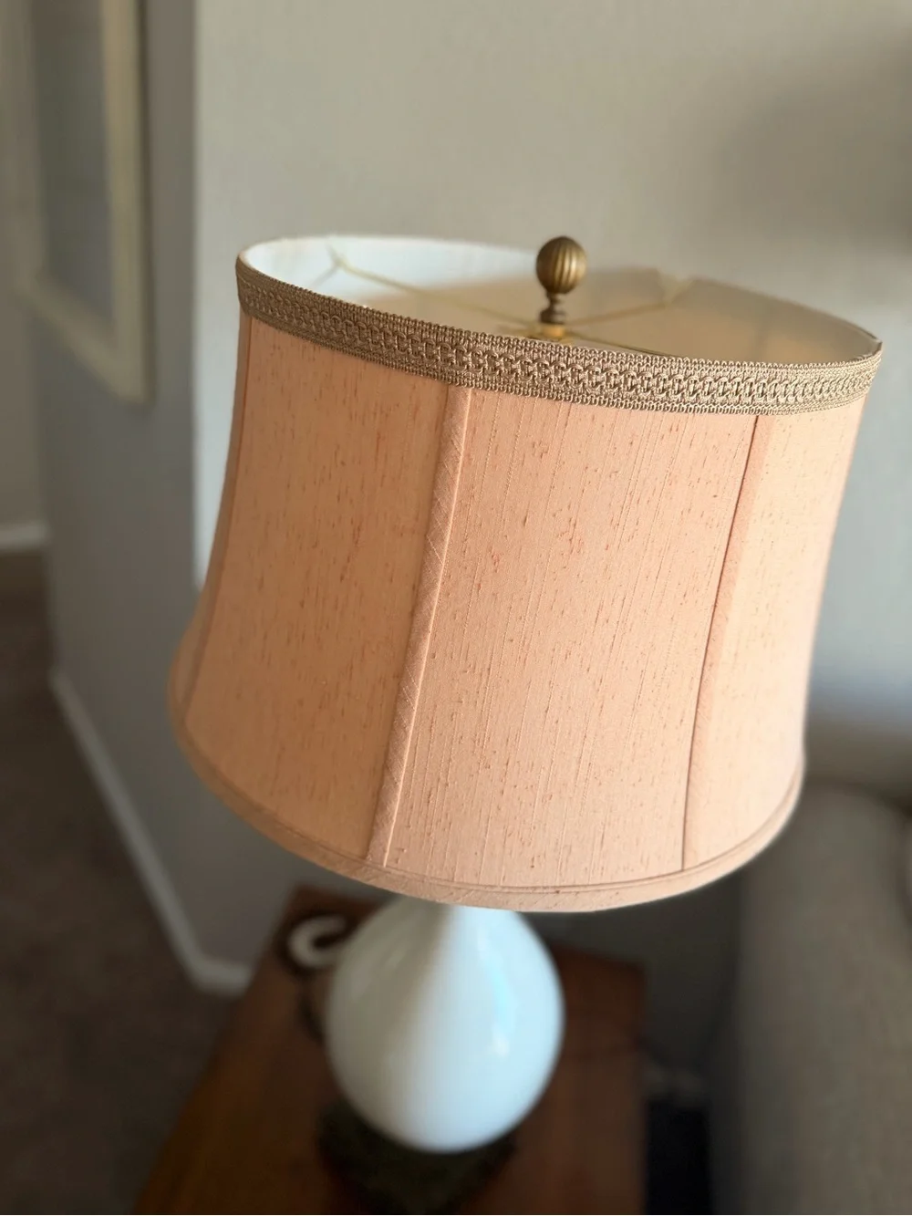 Antique Cream Table Lamp with Metal Base and Beige Shade